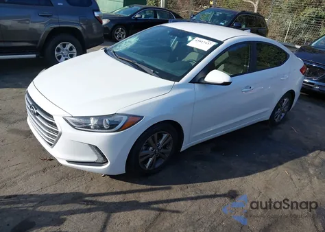 2017 Hyundai Elantra Se z USA, uszkodzony, nr VIN 5NPD84LF9HH017184